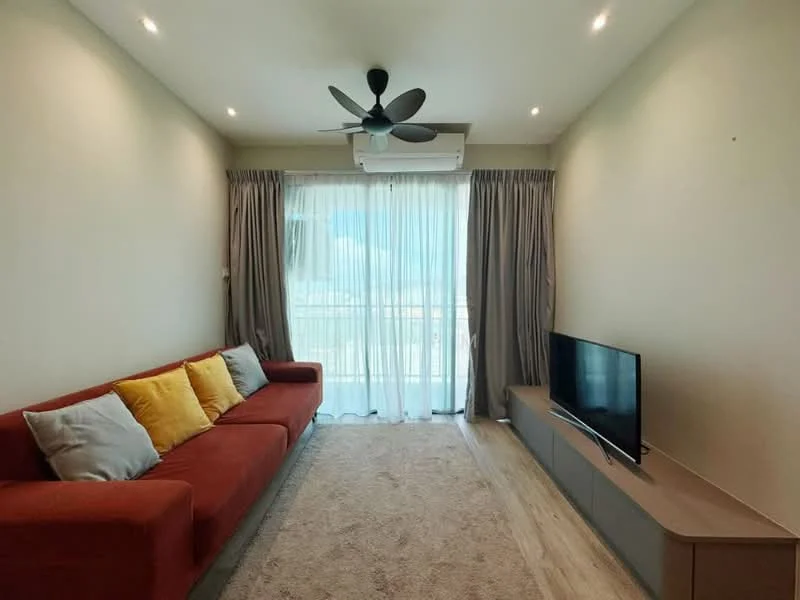 Living features: 3-seater fabric sofa in red, 4 decorative cushions in yellow and grey, wall-mounted TV, TV console in light wood, floor-to-ceiling windows, sheer curtains, recessed downlights, ceiling fan, light wood flooring, beige carpet; style: modern; view: city.