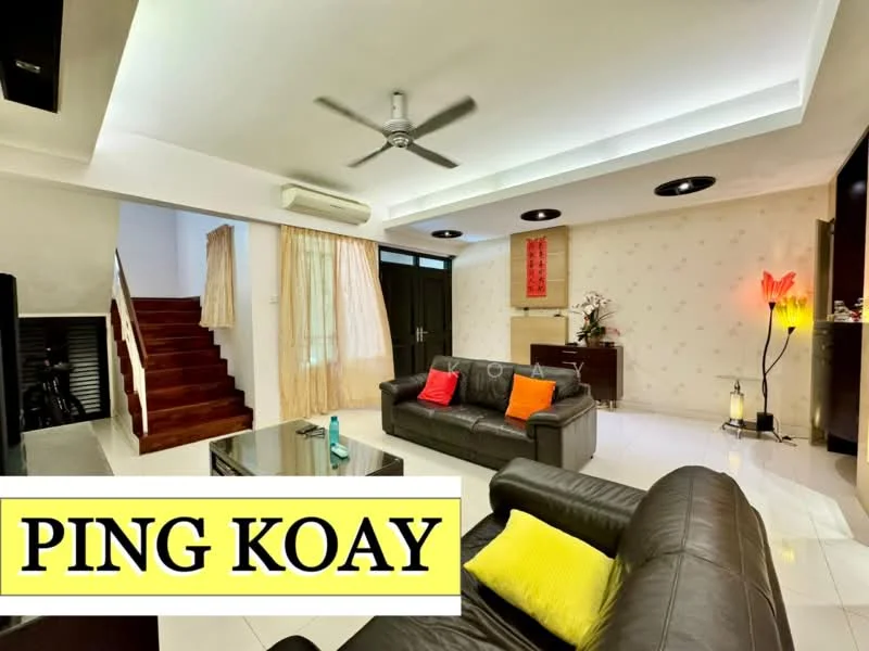 Living features: 5-blade ceiling fan with integrated LED light, white painted walls, recessed ceiling with lighting, polished tile flooring, large windows with sheer curtains, sofa in dark leather, coffee table, TV console, decorative floor lamp, staircase with wooden steps, wall-mounted artwork, area rug; style: modern.