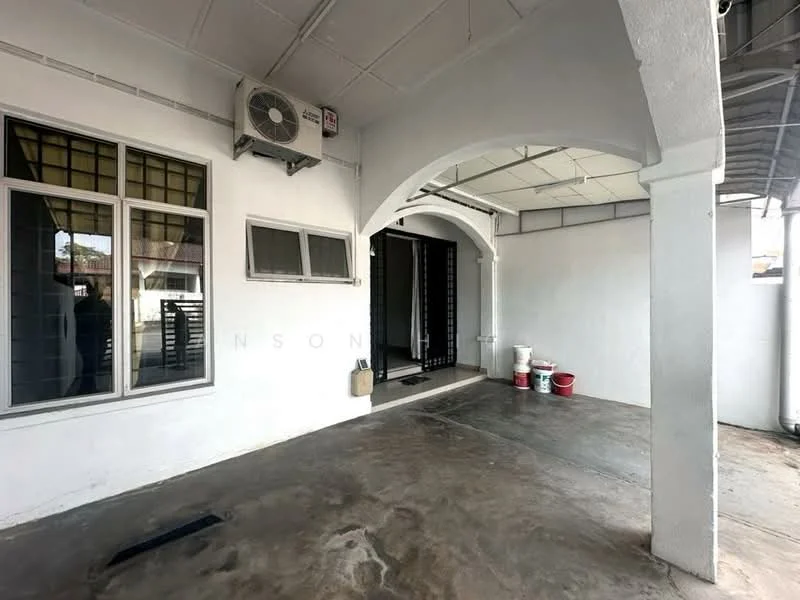 Exterior features: exposed concrete flooring, white painted walls, arched entryway, 1 wall-mounted split AC, multiple windows, covered roof, open space, drainage channel; style: modern.