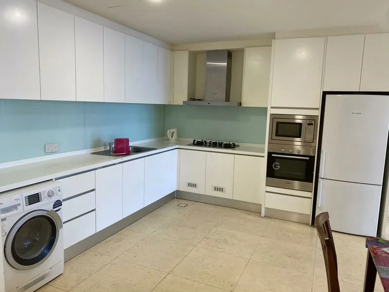 Kitchen features: white flat-panel cabinets, light blue backsplash, stainless-steel range hood, 4-burner gas hob, built-in oven, freestanding fridge, single-bowl stainless-steel sink, chrome pull-down faucet, front-load washing machine, countertop with integrated sink, tile flooring, recessed downlights; style: modern.