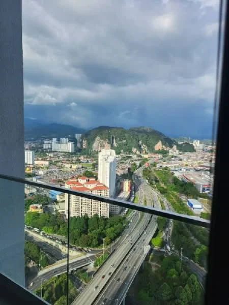 Room view: city.