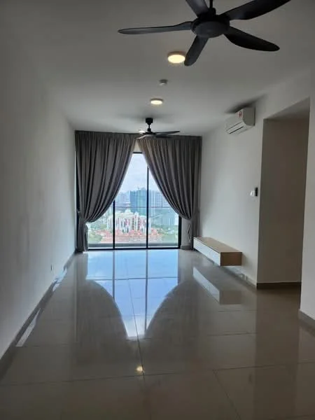 Living features: large floor-to-ceiling windows, grey curtains, 2-blade ceiling fans, wall-mounted air conditioning unit, polished tile flooring, neutral painted walls, built-in wooden bench, city skyline view; style: modern; view: city.
