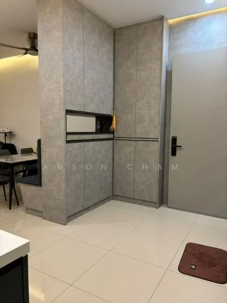 Room features: grey textured wall panels, white tiled flooring, recessed lighting, ceiling fan, mirror, black door, small mat on floor; style: modern.