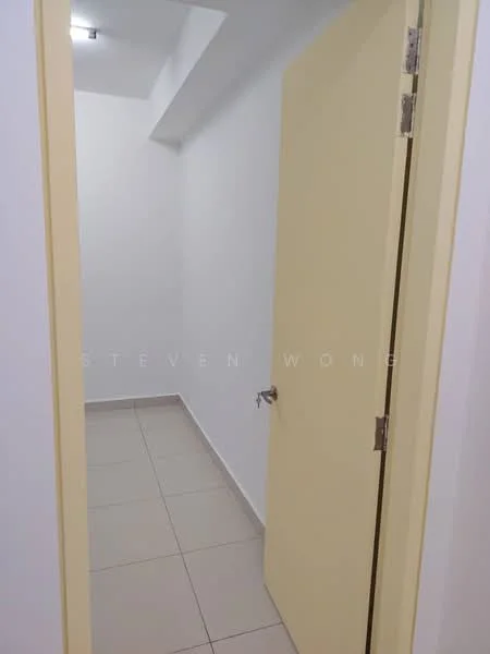 Room features: white painted walls, light grey floor tiles, single door with yellow finish, ceiling light fixture.