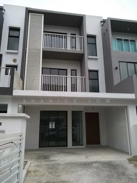 Exterior type: linked terrace house; features: white painted facade, grey accent wall, recessed balconies, floor-to-ceiling windows, single main entrance door, concrete driveway, manicured lawn, modern architectural design; style: modern.