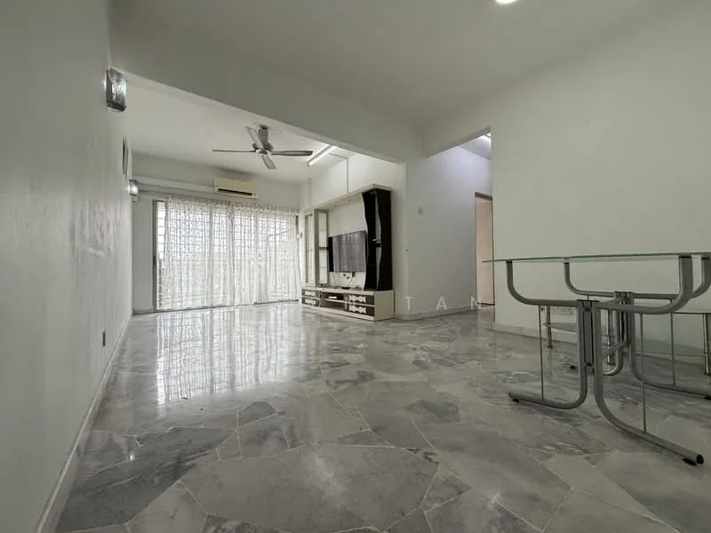 Living features: marble flooring, white painted walls, 5-blade ceiling fan, wall-mounted TV, TV console, large windows with sheer curtains, glass dining table, metal dining chairs, air conditioning unit, decorative wall light; style: modern.
