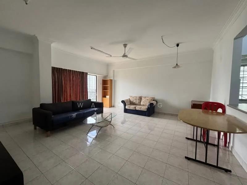 Living features: white painted walls, tile flooring, 5-blade ceiling fan, recessed downlights, sofa in navy blue, 3-seater fabric sofa in black, glass coffee table, round dining table, red plastic chair, bookshelf, curtains in brown, large windows, natural light; style: minimalist.