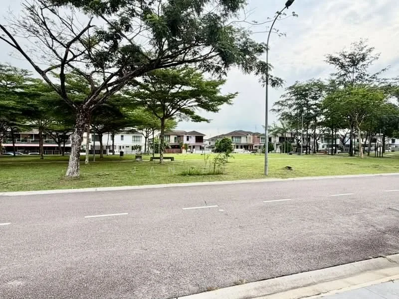 Exterior features: manicured lawn, mature trees, sidewalk, residential houses in background, street view, open green space; style: modern.