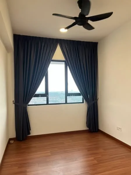 Bedroom features: wooden flooring, white painted walls, blackout curtains, floor-to-ceiling windows, 5-blade ceiling fan with light, city view; style: modern; view: city.