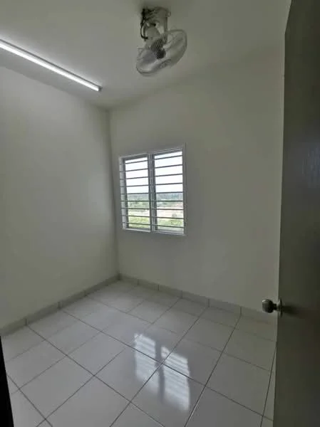 Room features: white painted walls, white ceiling, 5-blade ceiling fan, sliding windows with horizontal slats, glossy white tile flooring, natural light from window, door with doorknob, view of greenery outside; style: modern; view: garden.