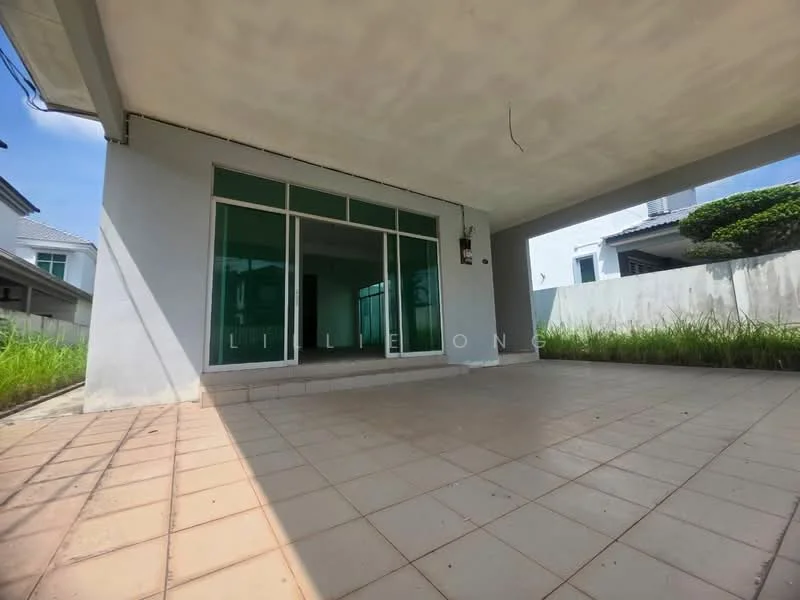 Exterior features: covered patio, sliding glass doors, tiled flooring, green grass area, white painted walls, concrete ceiling, landscaped garden, surrounded by low fencing; style: modern.