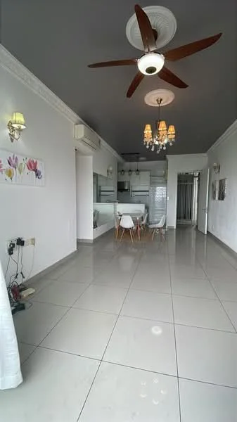 Living features: grey ceiling with crown moulding, white painted walls, large floor tiles in light grey, 5-blade ceiling fan with light, chandelier with multiple bulbs, dining table with white chairs, wall-mounted mirror, decorative wall art with floral pattern, air conditioning unit; style: modern.