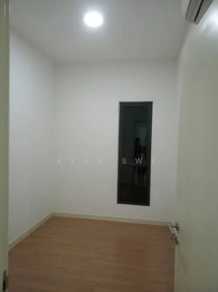 Room features: white painted walls, laminate flooring, single window, ceiling light, wall-mounted split AC.