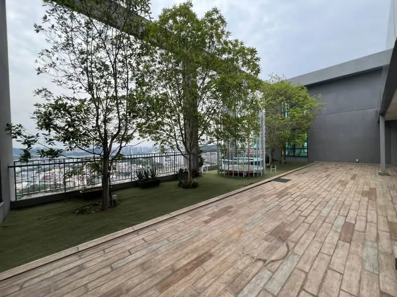 Exterior features: landscaped terrace, artificial grass, planters with trees, metal railing, concrete flooring, city skyline view, outdoor seating area; style: modern.