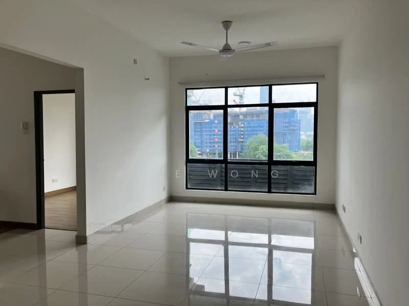 Living features: large floor-to-ceiling windows, white painted walls, polished ceramic tile flooring, 5-blade ceiling fan, natural light from windows, view of city skyline, neutral color scheme, open layout; style: modern; view: city.