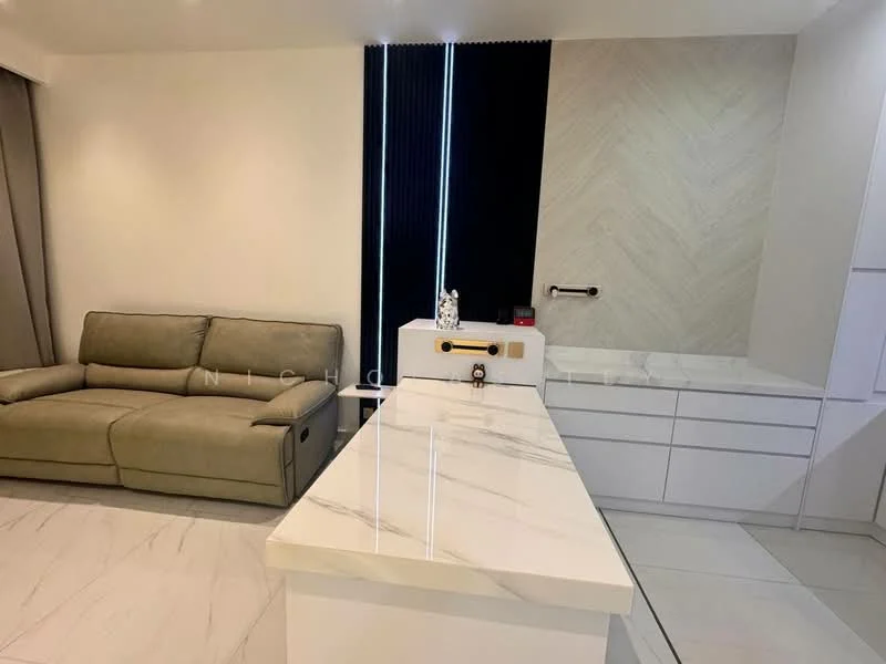 Kitchen features: marble countertop, white cabinetry, built-in appliances, recessed lighting, grey accent wall, open layout, floor-to-ceiling windows, sofa in beige fabric, tile flooring, kitchen island; style: modern.