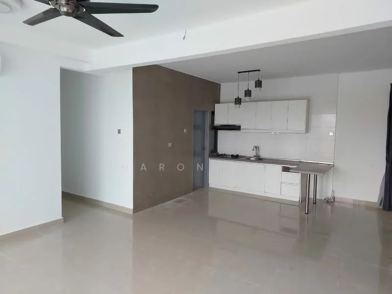 Living features: white painted walls, grey accent wall, ceramic tile flooring, 5-blade ceiling fan, recessed downlights, kitchenette with white cabinetry, stainless-steel sink, single-bowl stainless-steel sink, chrome pull-down faucet, countertop with space for appliances, open layout, large window with curtain, neutral color scheme; style: modern.