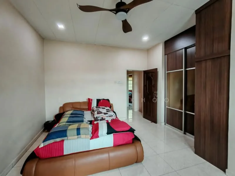 Bedroom features: king-size bed with brown leather headboard, multicolored bedding, ceiling fan, white painted walls, glossy tile flooring, built-in wardrobe with sliding doors, wooden door, natural light from window; style: modern.