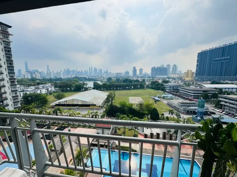 Room view: city.