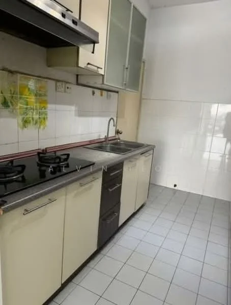 Kitchen features: single-bowl stainless-steel sink, chrome pull-down faucet, 2-burner gas hob, black countertop, cream cabinetry, glass-front upper cabinets, white tiled backsplash, white tiled flooring, wall-mounted range hood, painted wall with floral design, window for natural light.