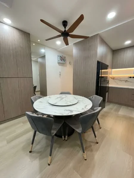 Dining features: round marble dining table, 4 upholstered dining chairs in grey, wooden flooring, wall-mounted split AC, 5-blade ceiling fan, built-in cabinetry with wood finish, recessed LED downlights, light-colored walls; style: modern.