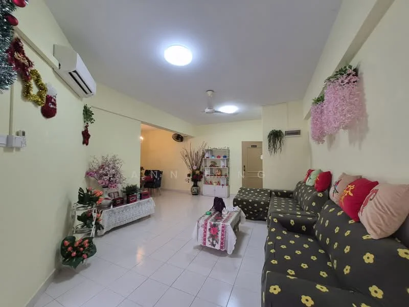 Living features: white painted walls, white tiled flooring, 5-blade ceiling fan with light, recessed ceiling lights, green floral-patterned sofa, coffee table with decorative items, decorative wall hangings, air conditioning unit, shelves with decorative plants, potted plants, decorative cushions; style: modern.