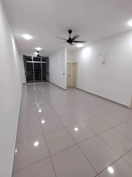 Living features: white painted walls, glossy ceramic tile flooring, 2 ceiling fans, recessed LED downlights, large glass sliding door, natural light from windows, neutral decor, open layout; style: modern.
