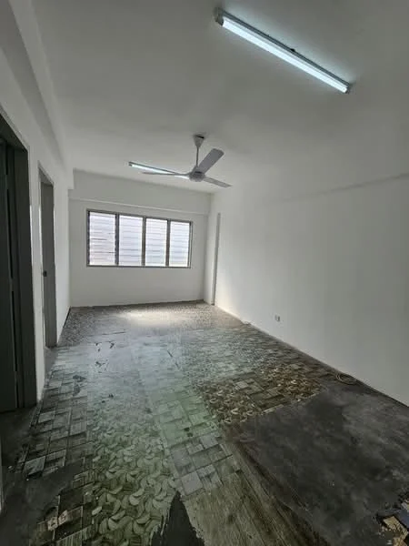 Room features: white painted walls, exposed concrete flooring, ceiling with fluorescent lighting, 1 ceiling fan, large windows, natural light, unfinished flooring, corner room; style: modern.