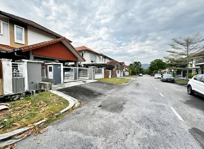 Exterior type: linked terrace house; features: two-storey linked terrace houses, red tiled roof, white painted facade, metal gate, paved driveway, manicured lawn, street view, surrounded by greenery; style: modern.