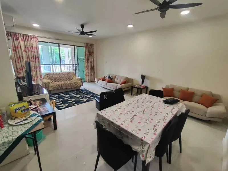 Living features: 3-seater fabric sofa in beige, 2-seater fabric sofa in light grey, coffee table, area rug with geometric pattern, floor-to-ceiling windows, curtains with floral pattern, ceiling fan, wall-mounted TV, decorative cushions in orange, dining table with 6 black chairs, dining tablecloth with floral pattern, green side table, open layout, tile flooring; style: modern; view: garden.