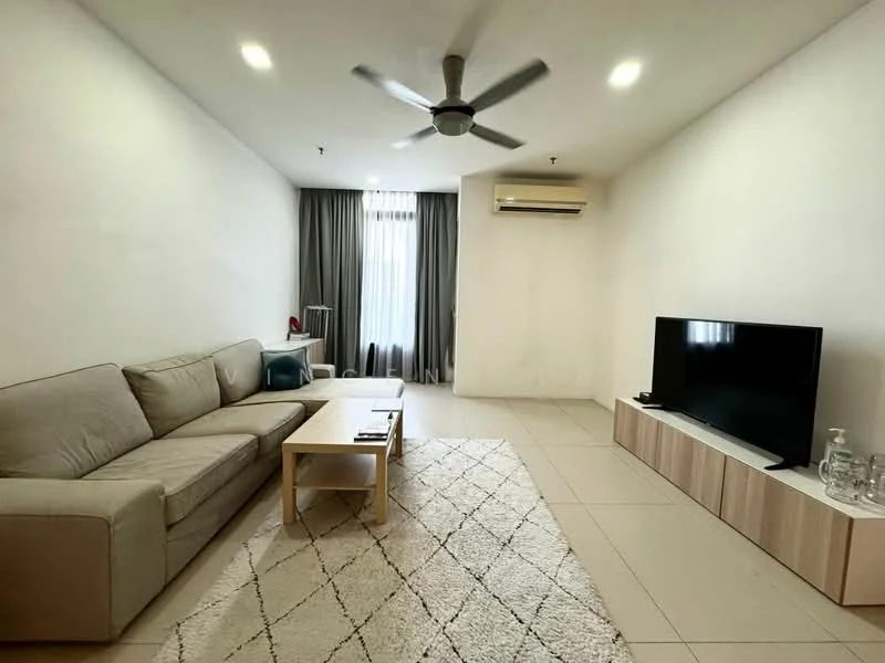 Living features: 3-seater fabric sofa in light grey, wooden coffee table, wall-mounted TV, TV console in light wood, area rug with geometric pattern, 5-blade ceiling fan, wall-mounted air conditioning unit, floor-to-ceiling window with sheer curtains, light-colored tiled flooring, neutral painted walls; style: modern.