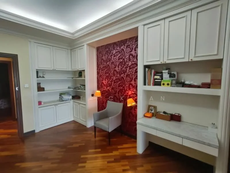 Room features: wood flooring, red wallpaper with floral pattern, white built-in shelving, white cabinetry, marble countertop, armchair in grey, recessed ceiling lights, decorative items on shelves; style: modern.