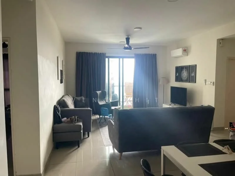 Living features: grey fabric 3-seater sofa, black leather armchair, white coffee table, wall-mounted TV, floor-to-ceiling windows, sliding glass door, curtains in dark grey, ceiling fan, recessed downlights, light-colored walls, tile flooring, decorative lamp, area rug; style: modern; view: city.