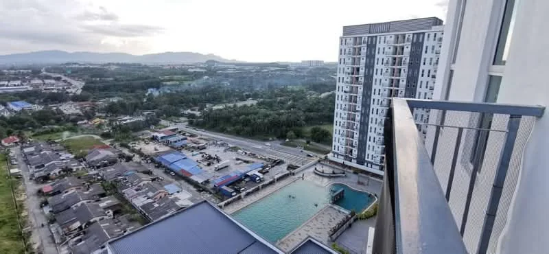 Room view: city.
