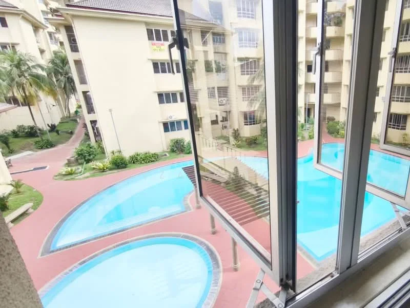 Room features: floor-to-ceiling windows, sliding glass door, view of swimming pools, view of landscaped garden, open courtyard, paved walkways, palm trees, manicured lawn; view: pool.