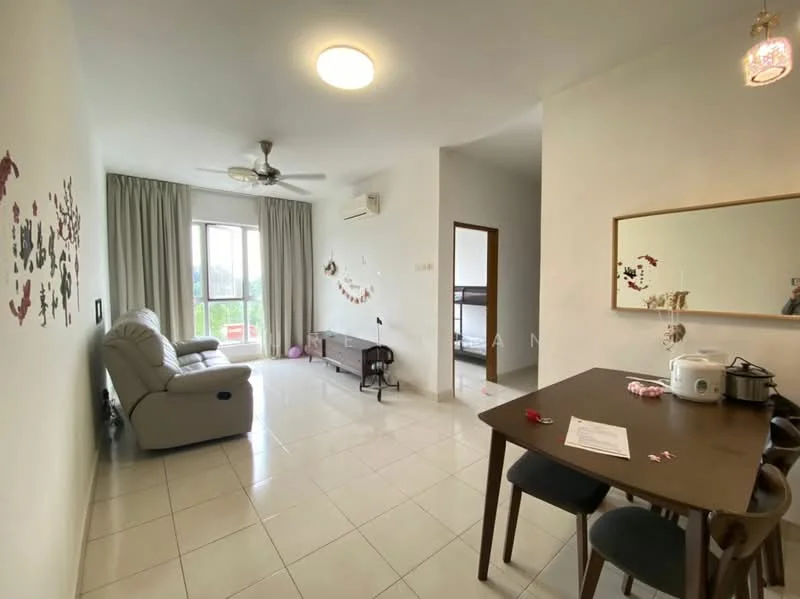 Living features: light-colored painted walls, white ceiling, recessed ceiling light, 5-blade ceiling fan, large window with view of greenery, cream-colored curtains, tile flooring, sofa in light grey, wooden dining table, 4 dining chairs, decorative wall art, wall-mounted mirror, air conditioning unit; style: modern; view: garden.