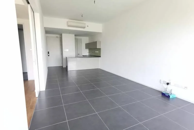 Living features: grey ceramic tile flooring, white painted walls, recessed downlights, wall-mounted split AC, open kitchen layout, kitchen island, floor-to-ceiling windows, neutral color scheme; style: modern.