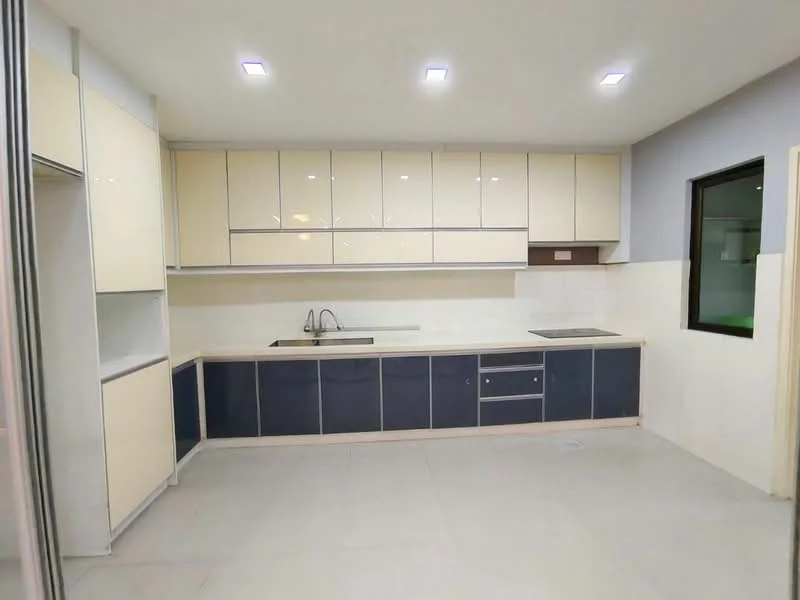 Kitchen features: white upper cabinets, navy blue lower cabinets, single-bowl stainless-steel sink, chrome pull-down faucet, built-in stove, countertop with backsplash, recessed LED downlights, tile flooring, window with black frame, open layout; style: modern.