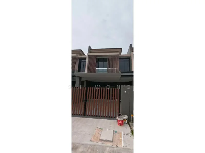 Exterior type: linked terrace house; features: modern facade with horizontal wooden slats, large windows, two-storey structure, grey painted walls, concrete driveway, fenced front yard, gated entrance; style: modern.