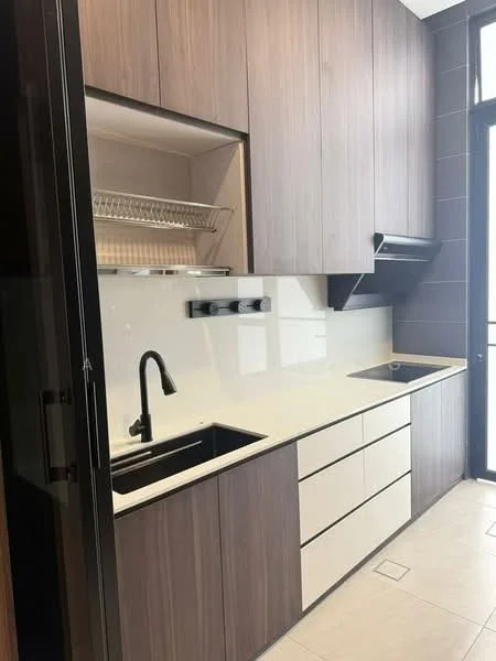 Kitchen features: black single-bowl sink, black gooseneck faucet, white quartz countertop, wood cabinetry with dark finish, white lower cabinets, open shelving above countertop, built-in range hood, tile backsplash, floor-to-ceiling windows, light-colored tile flooring; style: modern.