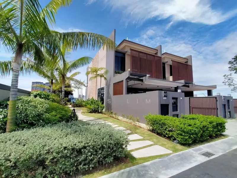 Exterior type: detached bungalow; features: two-storey building, grey painted facade, wooden slatted balcony, landscaped garden, manicured lawn, paved walkway, palm trees, tropical landscaping, glass windows, modern architectural design; style: modern.