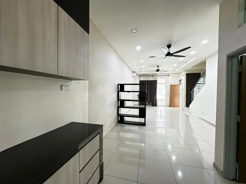 Living features: white painted walls, glossy ceramic tile flooring, 5-blade ceiling fan with light, recessed downlights, black countertop, wood cabinetry, open shelving unit, large windows with sheer curtains; style: modern.