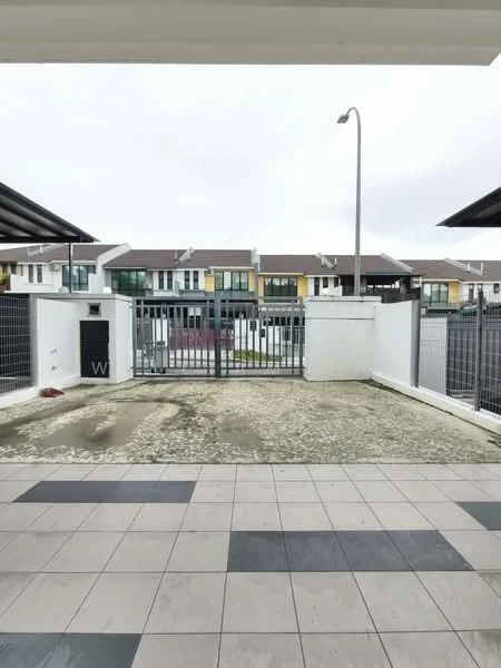 Exterior type: linked terrace house; features: paved walkway, metal gate, fenced perimeter, street lamp, surrounding residential buildings, concrete wall, grey tiled flooring, manicured lawn, open space, covered car porch; style: modern.