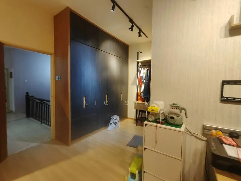 Room features: wooden flooring, built-in wardrobe with dark wood finish, track lighting on ceiling, white walls, laundry area with washing machine, storage cabinet, open space layout; style: modern.