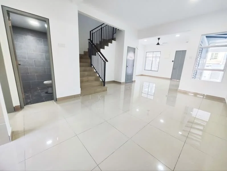 Living features: glossy tile flooring, white painted walls, ceiling fan, staircase with metal railing, large windows, door to bathroom, door to exterior, natural light; style: modern. Bathroom features: grey tiled walls, toilet, sink, light fixture.