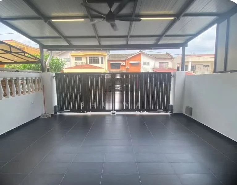 Exterior features: covered patio, black tiled flooring, ceiling fan, white painted walls, sliding gate, balustrade with decorative columns, open space, urban view; style: modern.
