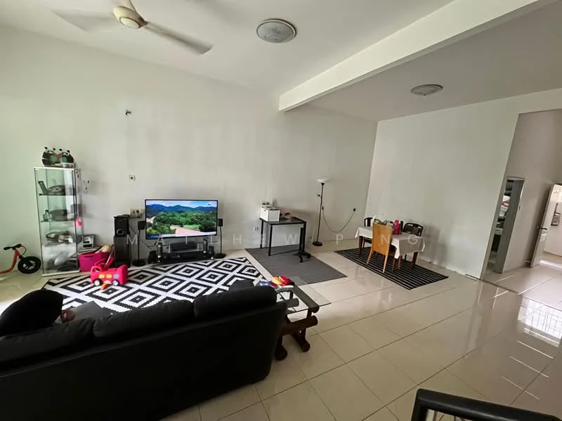 Living features: black leather sofa, 3-seater sofa, coffee table, TV console, wall-mounted TV, area rug with geometric pattern, ceiling fan, white painted walls, tile flooring, decorative shelving unit, floor lamp, black and white striped area rug; style: modern. Dining features: dining table, 4 dining chairs, black and white striped area rug; style: modern.