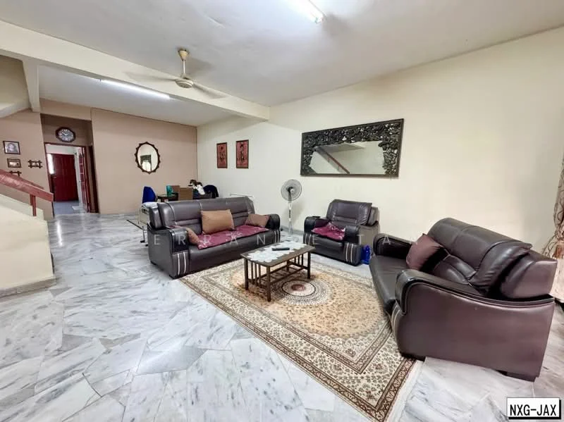 Living features: marble flooring, cream painted walls, 5-blade ceiling fan, sofa set in dark brown leather, coffee table, decorative area rug with geometric pattern, wall-mounted mirror, framed artwork on walls, window treatments with sheer curtains, wall clock; style: contemporary.