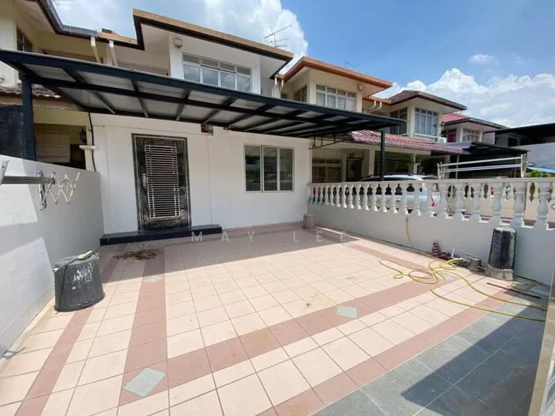 Exterior type: linked terrace house; features: tiled flooring, covered car porch, white painted walls, balustrade with decorative railing, large window, outdoor space, drainage system visible, sunny weather, surrounded by residential buildings; style: modern.