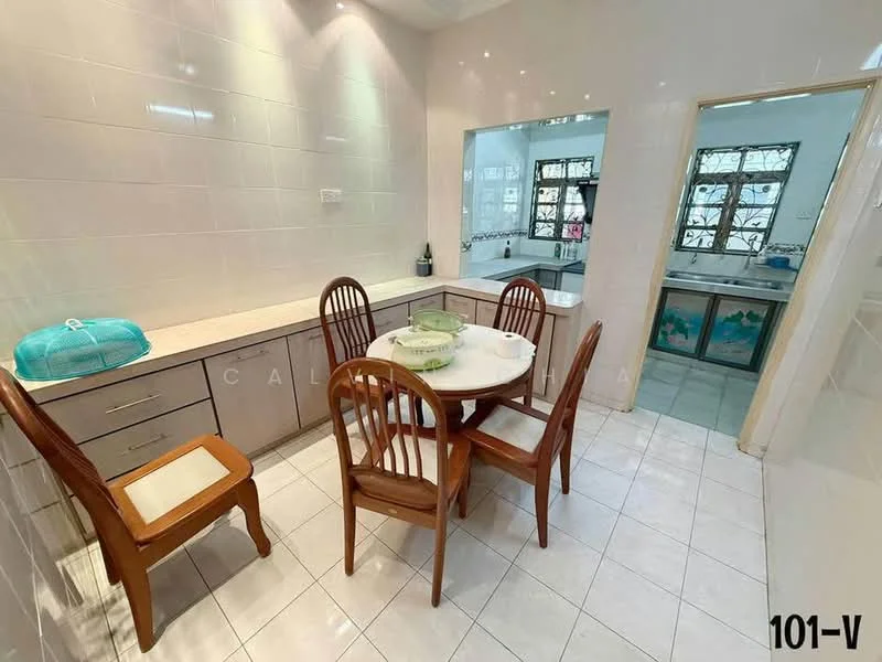 Kitchen features: white tiled walls, light-colored cabinetry, marble countertop, round dining table, 4 wooden dining chairs, ceramic tile flooring, window with grid pattern, sink, kitchen backsplash, built-in cabinets; style: modern.